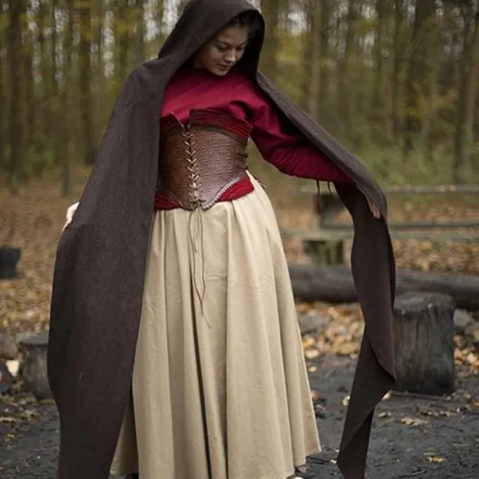 Epic Armoury Hood Assassins Creed, Brun Foncé 5 Epic Armoury Hood Assassins Creed, Brun Foncé – Image 3